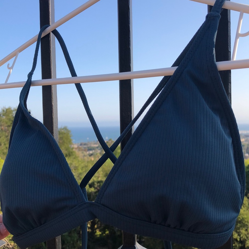 Cross back bikini top